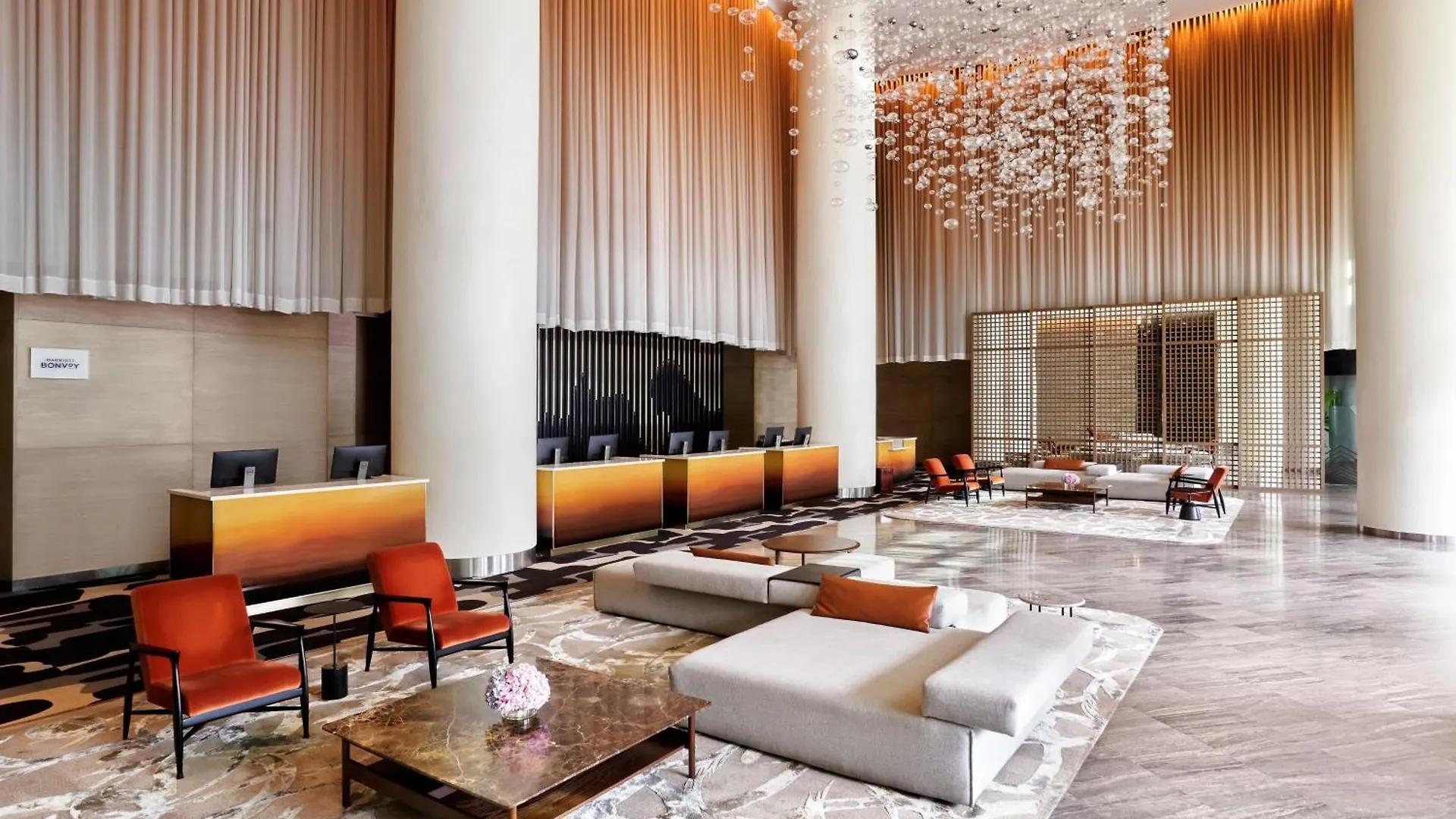 Le Meridien Saigon Ho Chi Minh City 5*,
