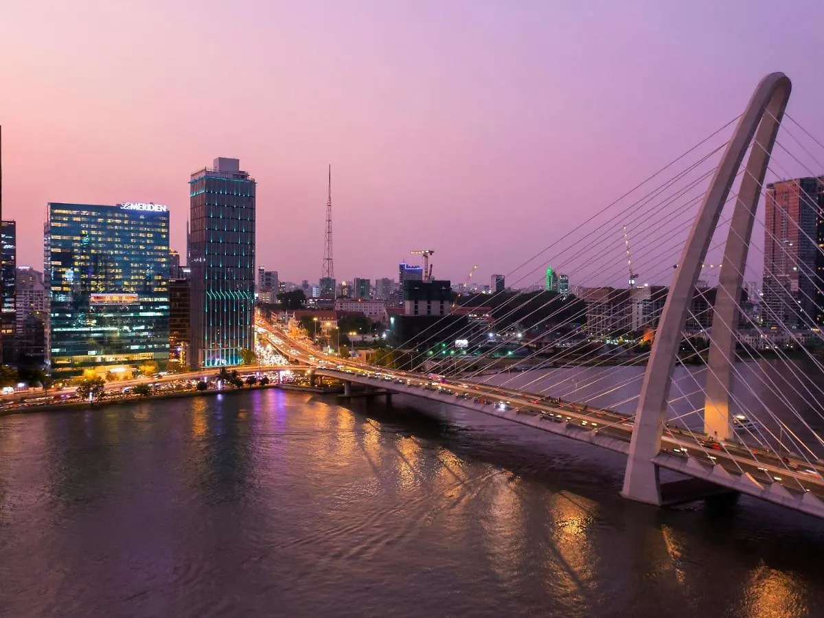 Le Meridien Saigon Ho Chi Minh City 5*,